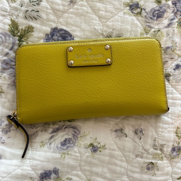 kate spade Handbags - Kate Spade Green Wallet